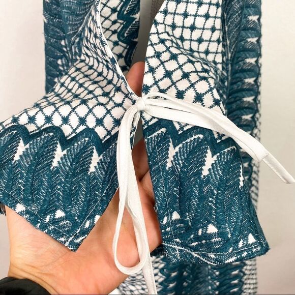 -Red Carter Embroidered Swim Coverup M - Picture 6 of 8